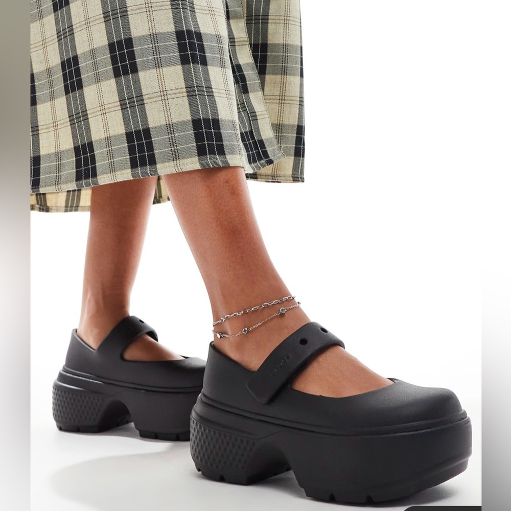 CROCS Stomp Mary Janes NWOT - Picture 3 of 16